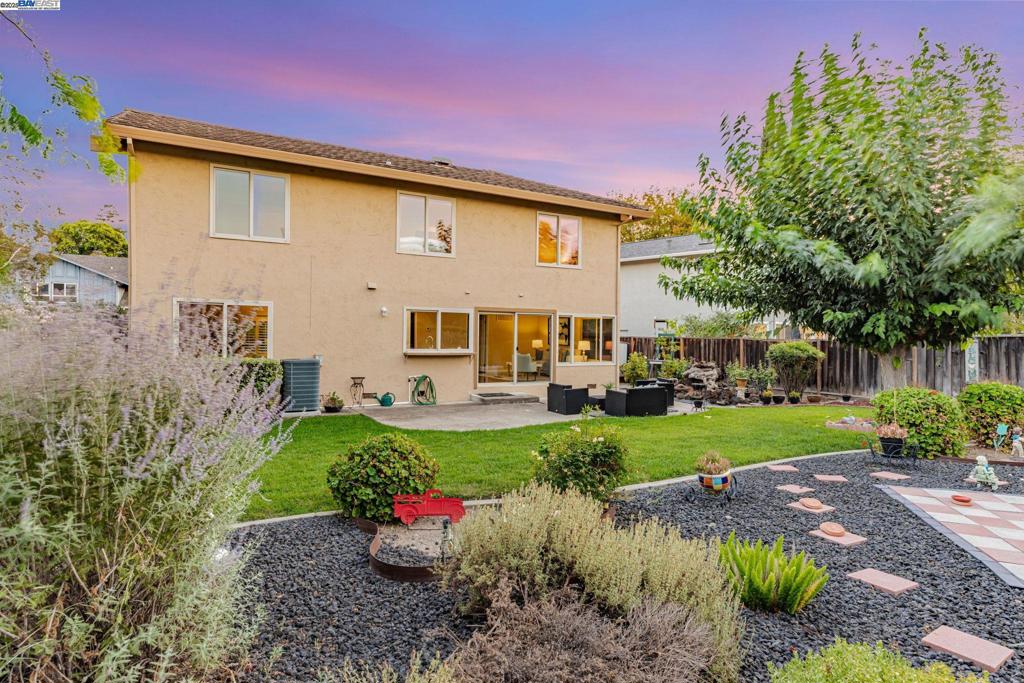 PLEASANTON - Residential