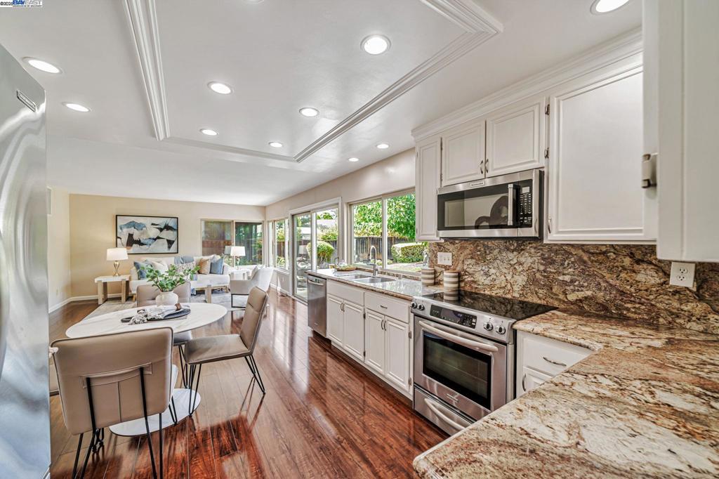 PLEASANTON - Residential