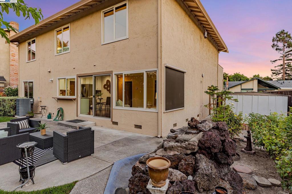 PLEASANTON - Residential