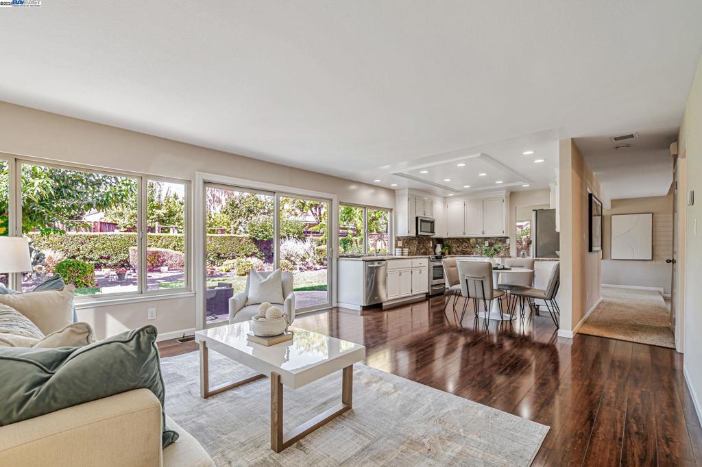 PLEASANTON - Residential