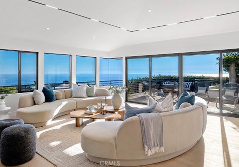 Photo of 1401 Bounty Way, Laguna Beach, CA 92651 (MLS # LG26064927)