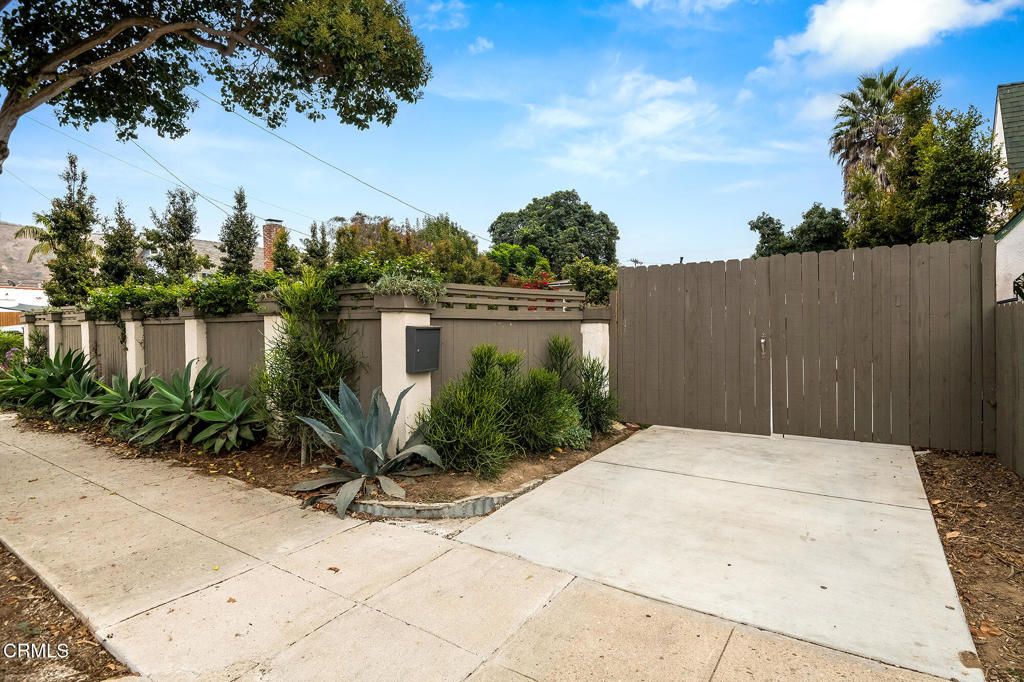 238 W Center Street