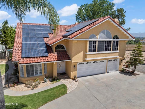 Photo of 612 Azure Hills Drive, Simi Valley, CA 93065 (MLS # 226003662)