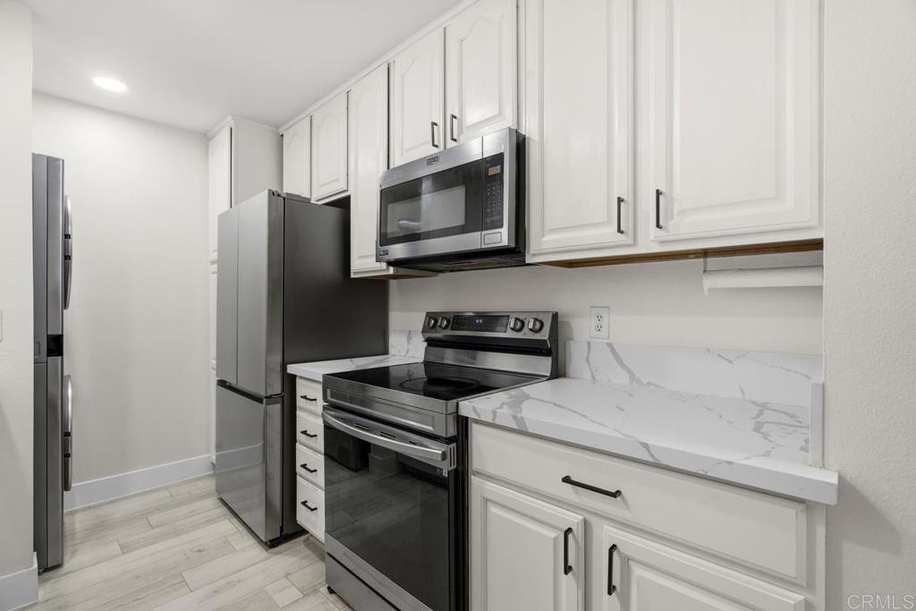 6725 Mission Gorge Rd 202B