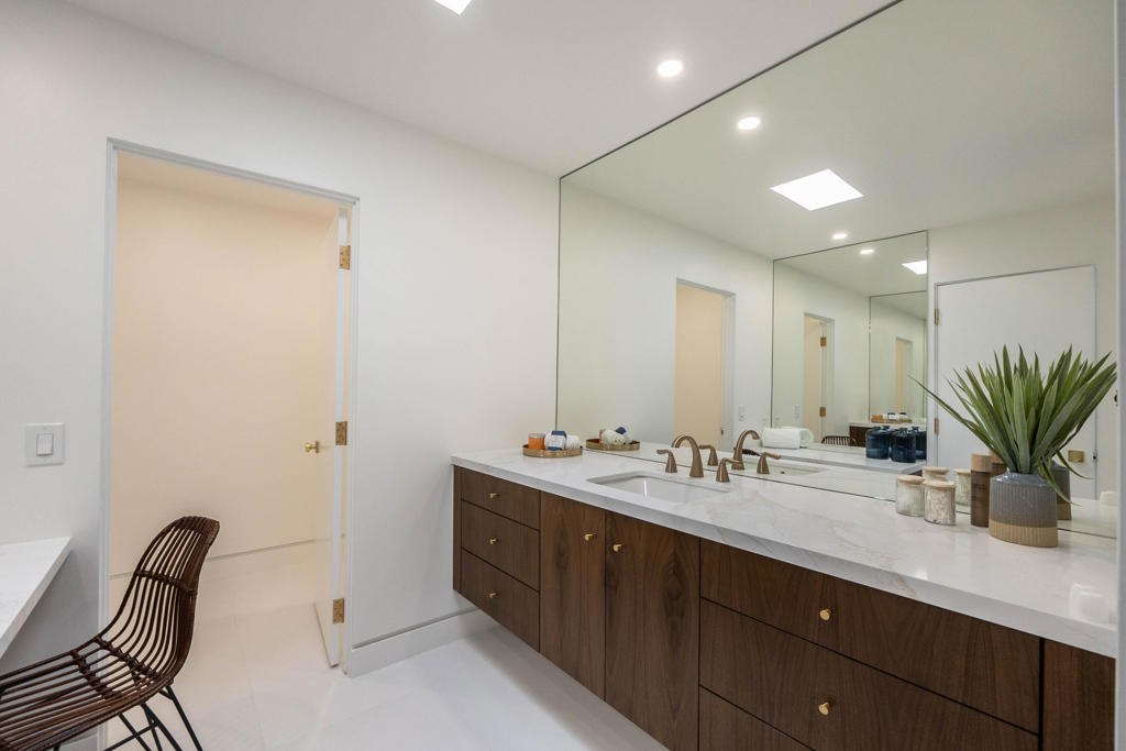 Indian Wells C.C. - Residential