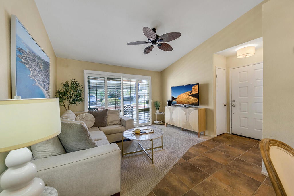 74800 Sheryl Avenue 11-1