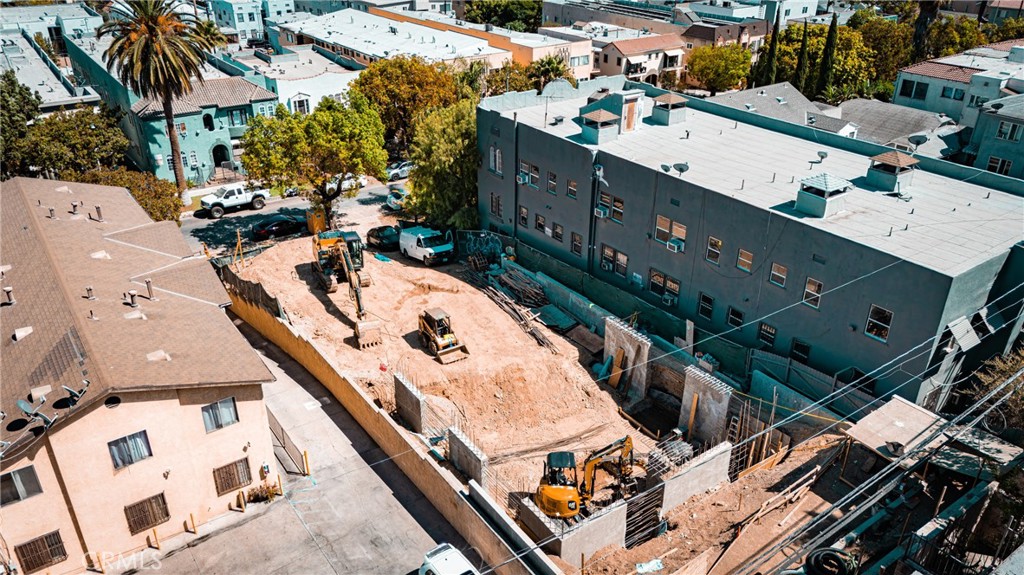 539 N Alexandria Avenue