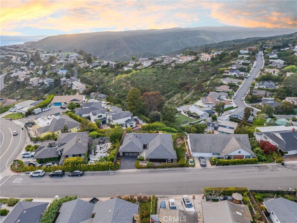 Photo of 3019 Cresta Way, Laguna Beach, CA 92651 (MLS # LG26056635)