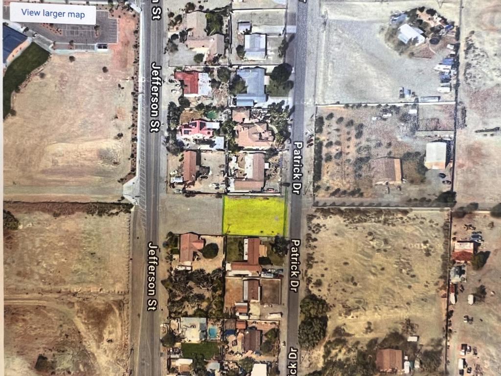 The lote you need to build your Dream home, Duplex or just investing for the future..Drive by call me or tex if you have any questions.Este lote es excelente como inversion, hacer su casa, duplex or como inversion futura. Frente la High Shadow Hills highschool. llame/texto si tiene alguna pregunta.tex: 760.678.8110-Elena