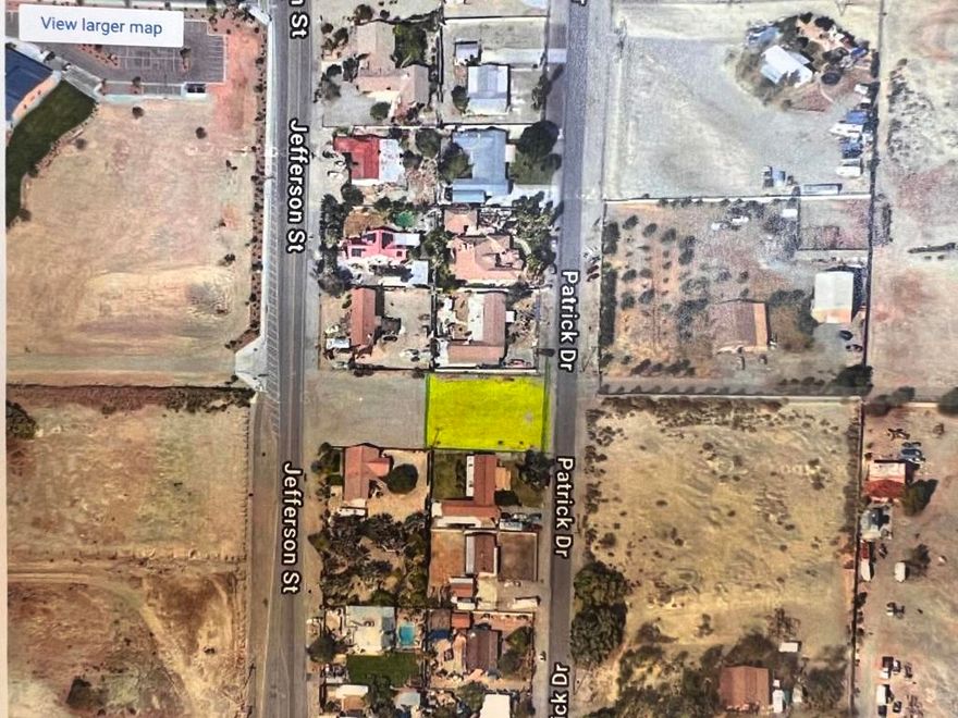 The lote you need to build your Dream home, Duplex or just investing for the future..Drive by call me or tex if you have any questions.Este lote es excelente como inversion, hacer su casa, duplex or como inversion futura. Frente la High Shadow Hills highschool. llame/texto si tiene alguna pregunta.tex: 760.678.8110-Elena