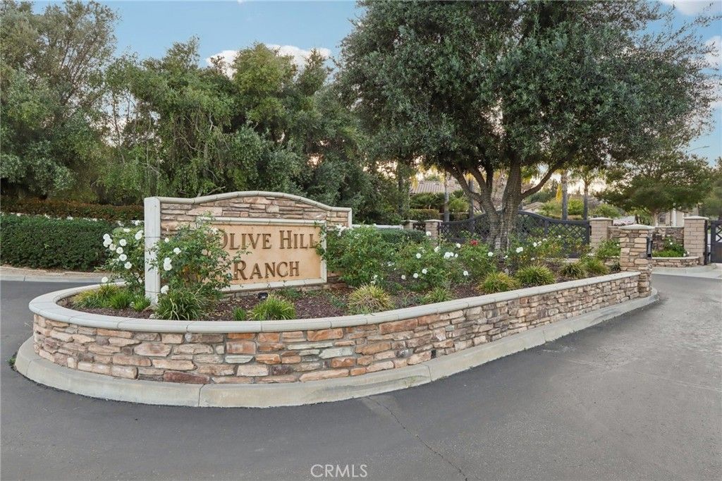 Photo of 24966 Tyler Place, Murrieta, CA 92562 (MLS # SW26063876)