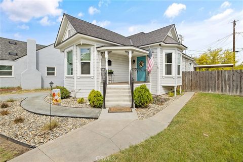Photo of 124 W Florinda St, Hanford, CA 93230 (MLS # FR26091543)