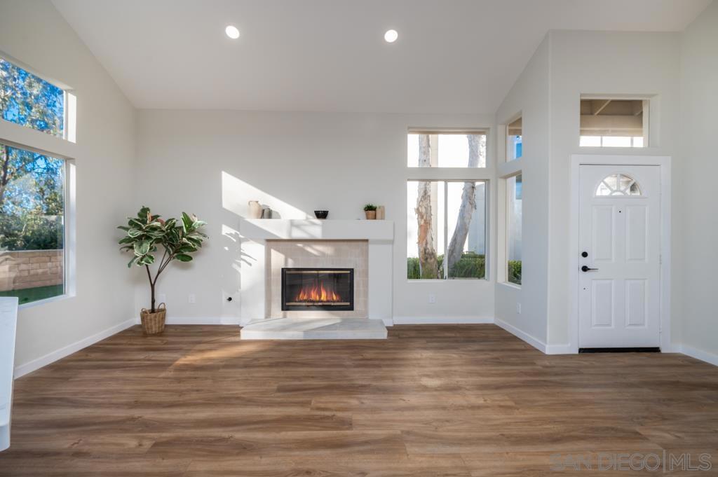 16150 Avenida Venusto 1