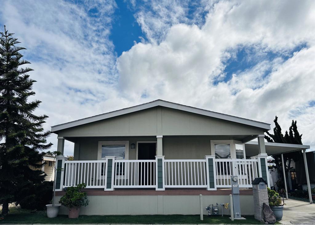 1010 E Bobier Drive 137