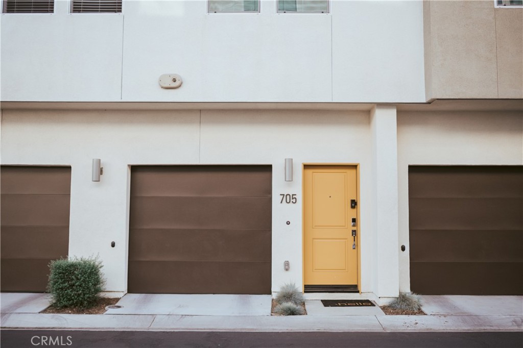 705 Cara Cara Lane