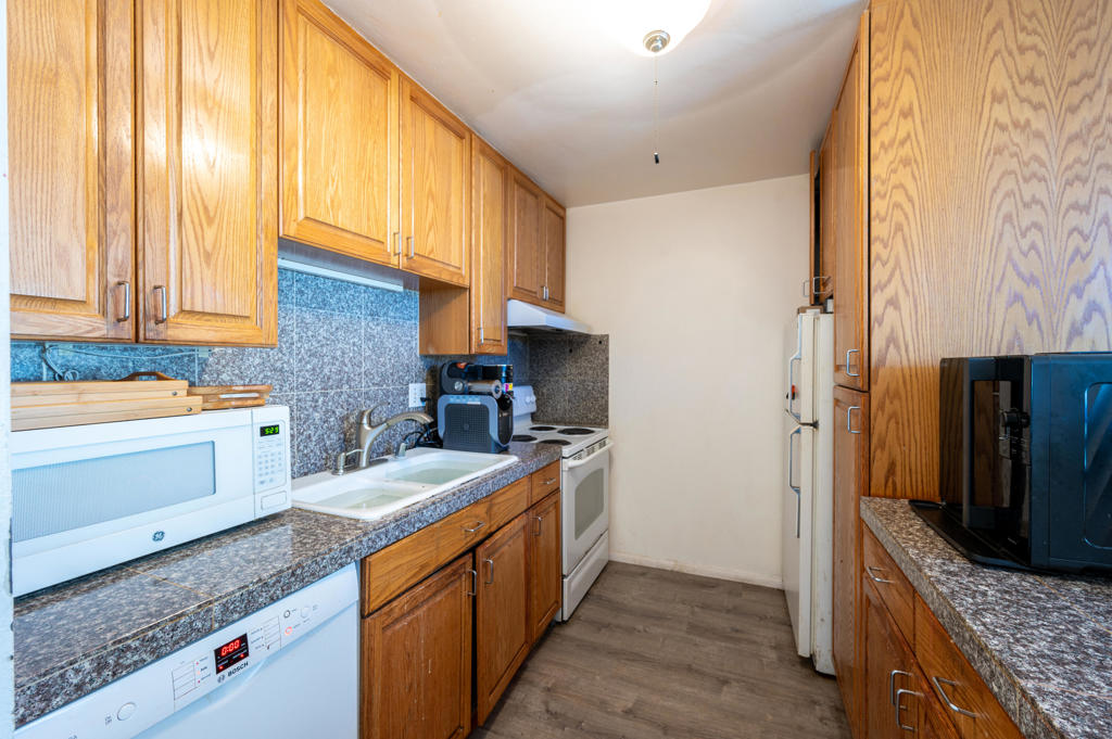 1645 Emerald Street 1g