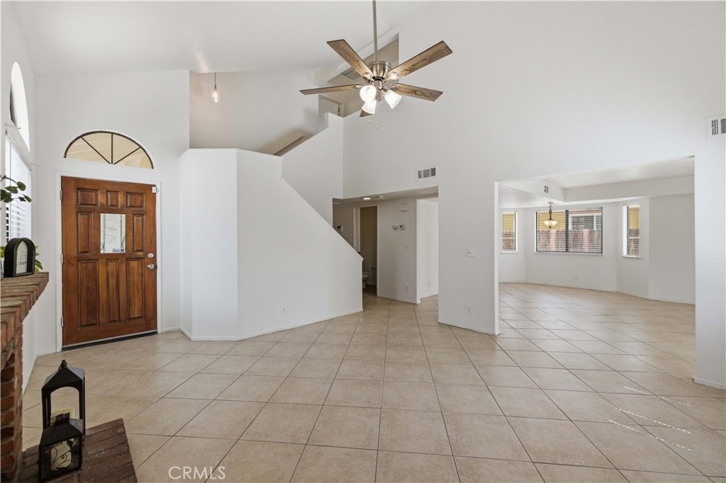1212 W Ave H4