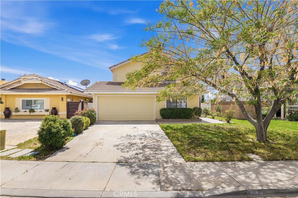 1212 W Ave H4