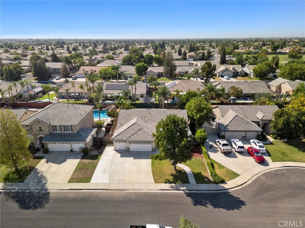 Bakersfield, California 93312, United States, 4 Bedrooms Bedrooms, ,2 BathroomsBathrooms,Residential,Active,221066