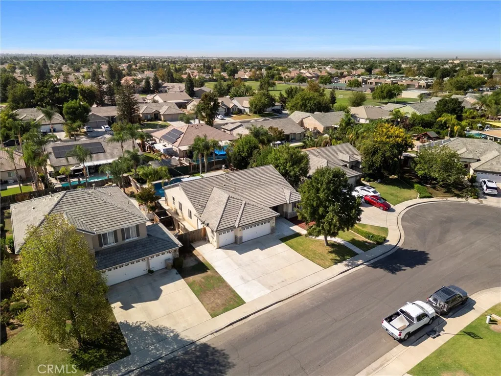 Bakersfield, California 93312, United States, 4 Bedrooms Bedrooms, ,2 BathroomsBathrooms,Residential,Active,221066