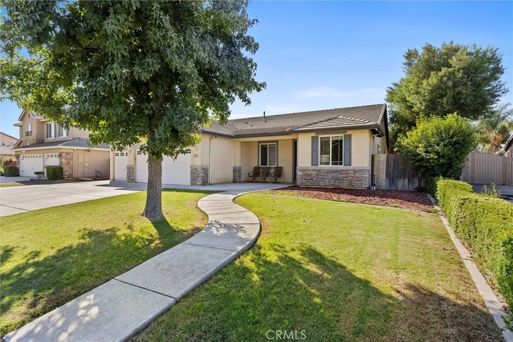 Bakersfield, California 93312, United States, 4 Bedrooms Bedrooms, ,2 BathroomsBathrooms,Residential,Active,221066