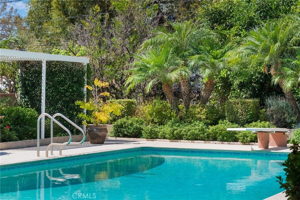 880 S Woodbury Drive