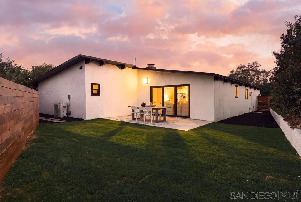 4985 Pacifica Dr