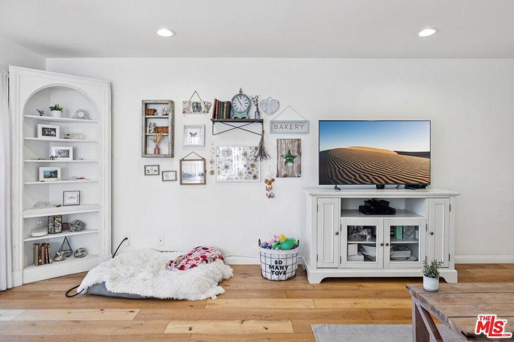 Photo of 1831 Prosser Avenue #304, Los Angeles, CA 90025 (MLS # 26642557)