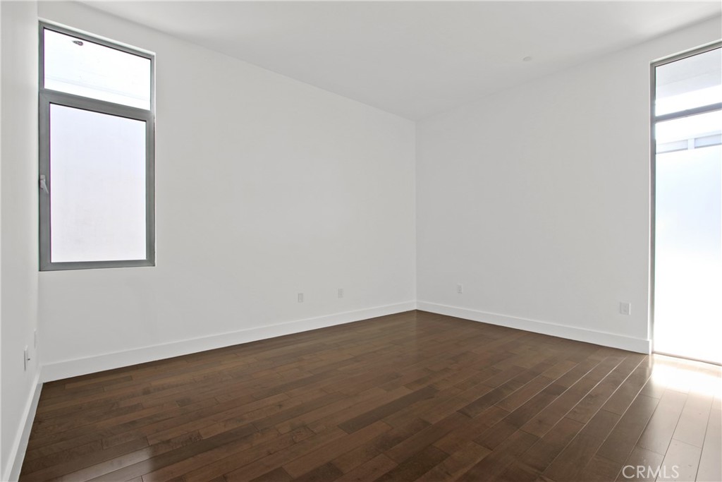 Downtown (DT) - Residential Lease
