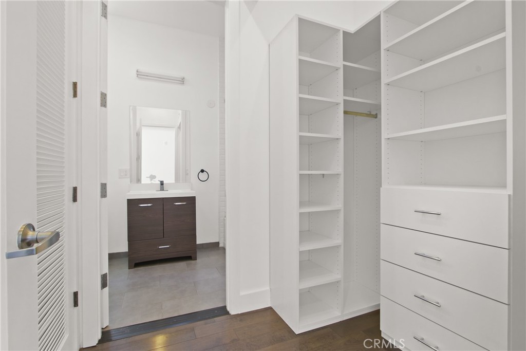 Downtown (DT) - Residential Lease