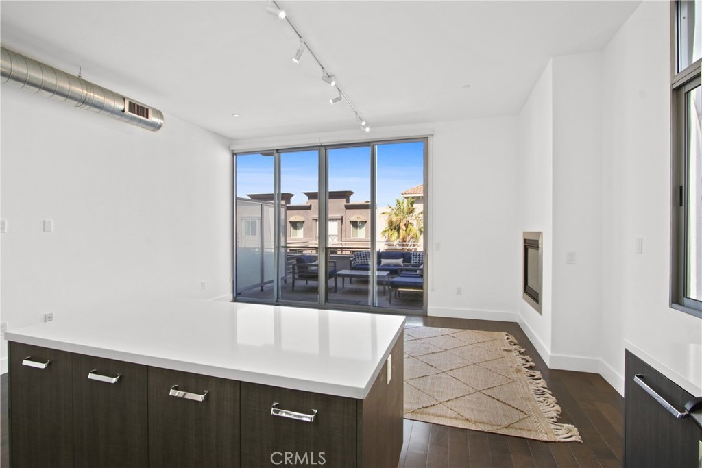 Downtown (DT) - Residential Lease