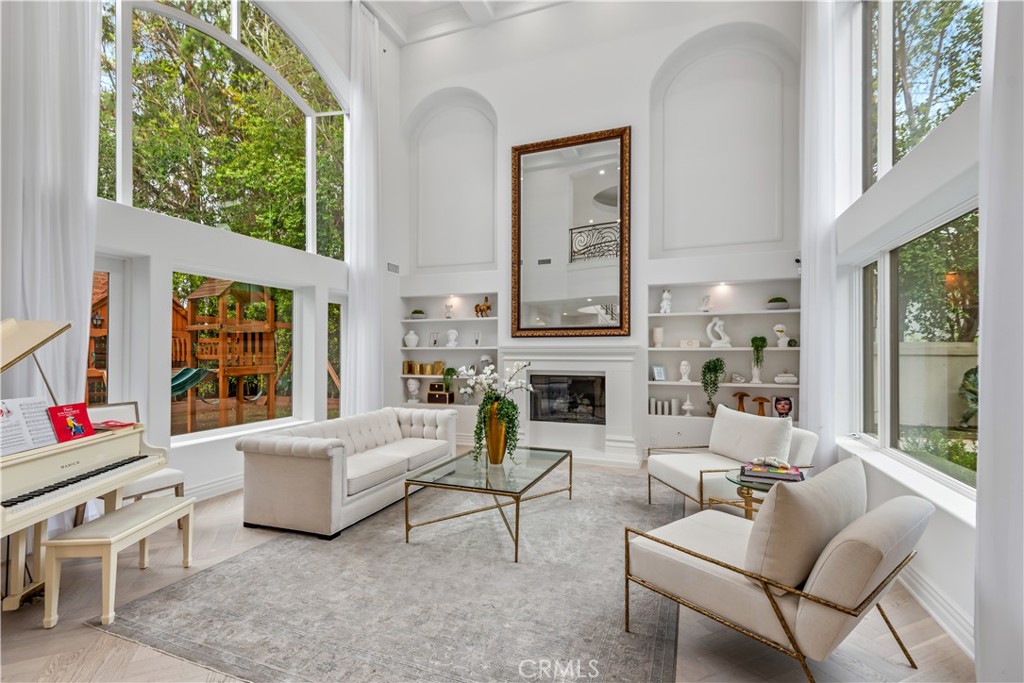 Properties 4 25548 KINGSTON Court