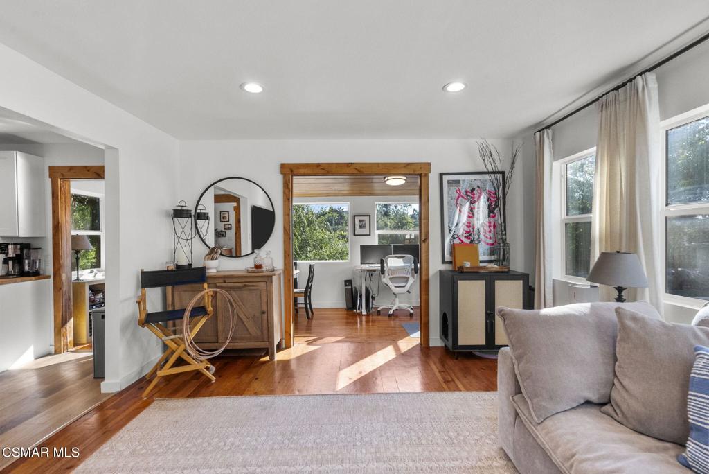 Old Agoura - 850 - 850 - Residential