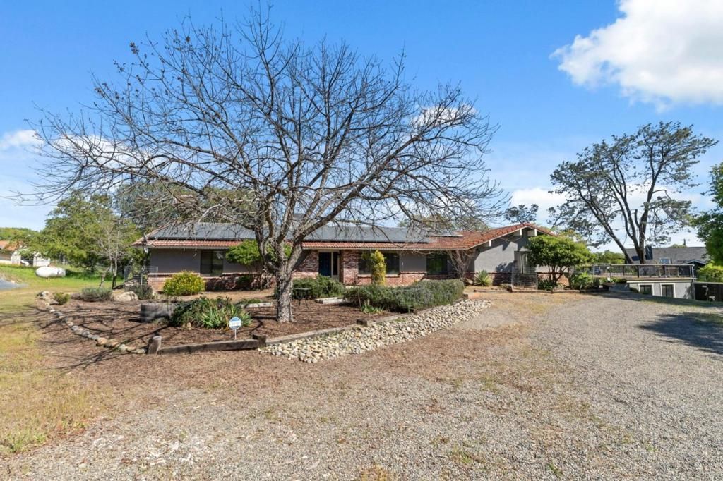 Photo of 29667 Meadow Lane, Coarsegold, CA 93614 (MLS # ML82043625)