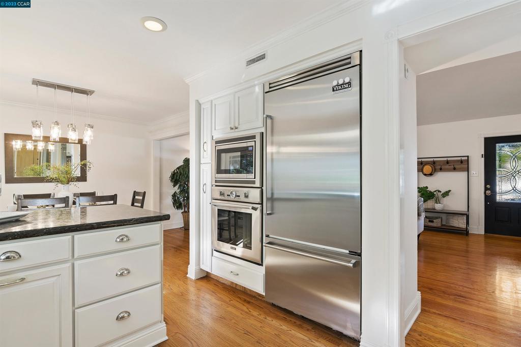 BISHOP ESTATES - Residential