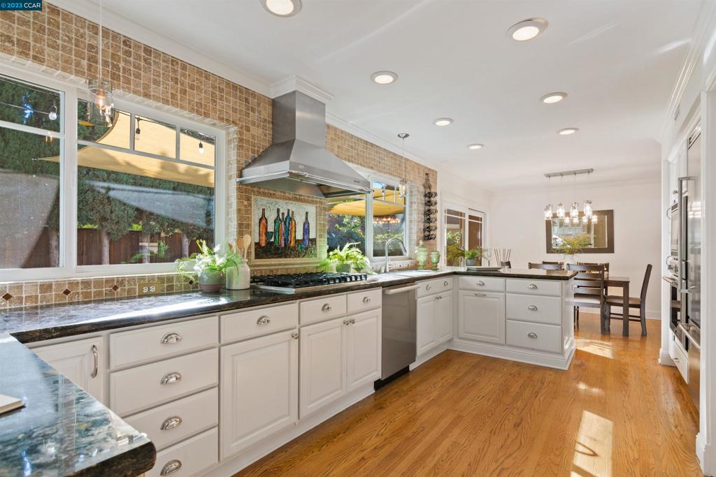 BISHOP ESTATES - Residential