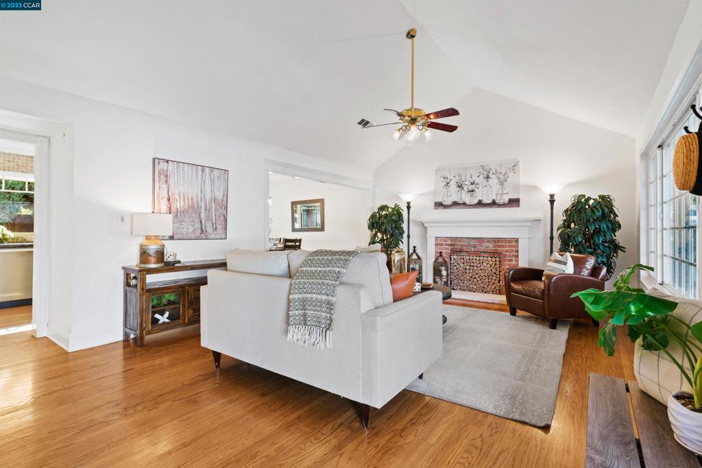 BISHOP ESTATES - Residential