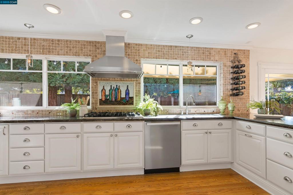 BISHOP ESTATES - Residential