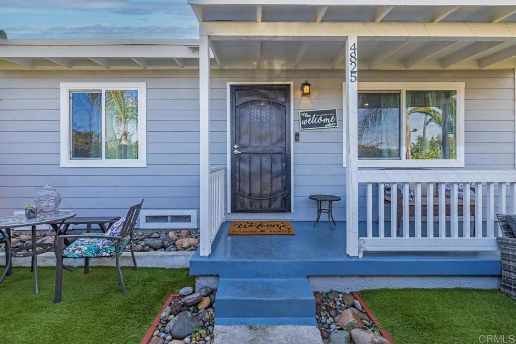 4825 W Point Loma Bvd