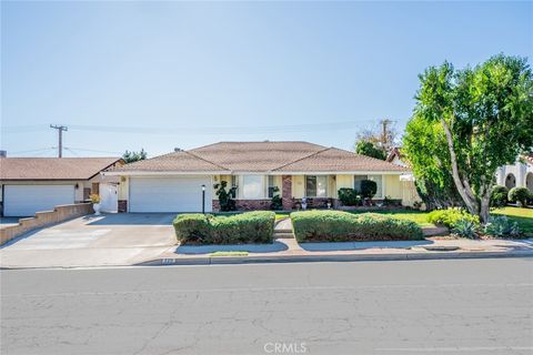 Photo of 725 Northpark Blvd, San Bernardino, CA 92407 (MLS # CV25275496)