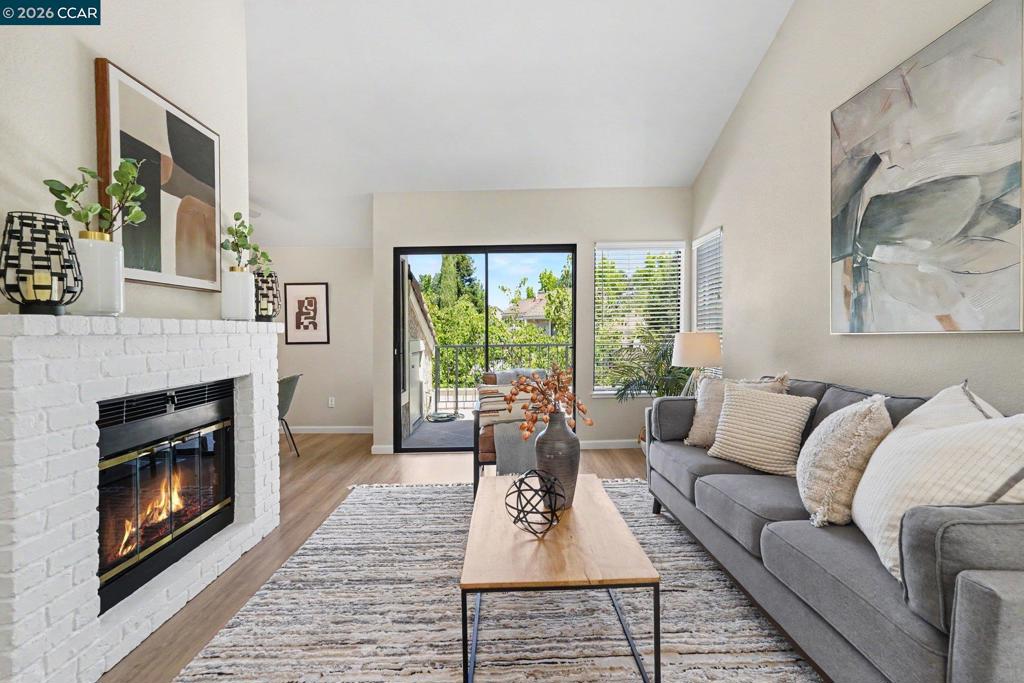 2042 Lost Lake Pl