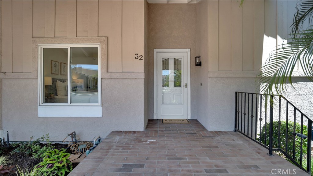 32 Deerwood E