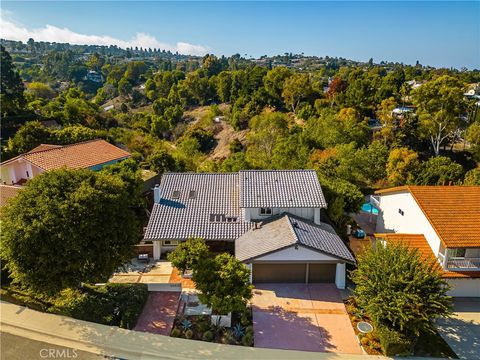 26633 Academy Palos Verdes Peninsula CA 90274