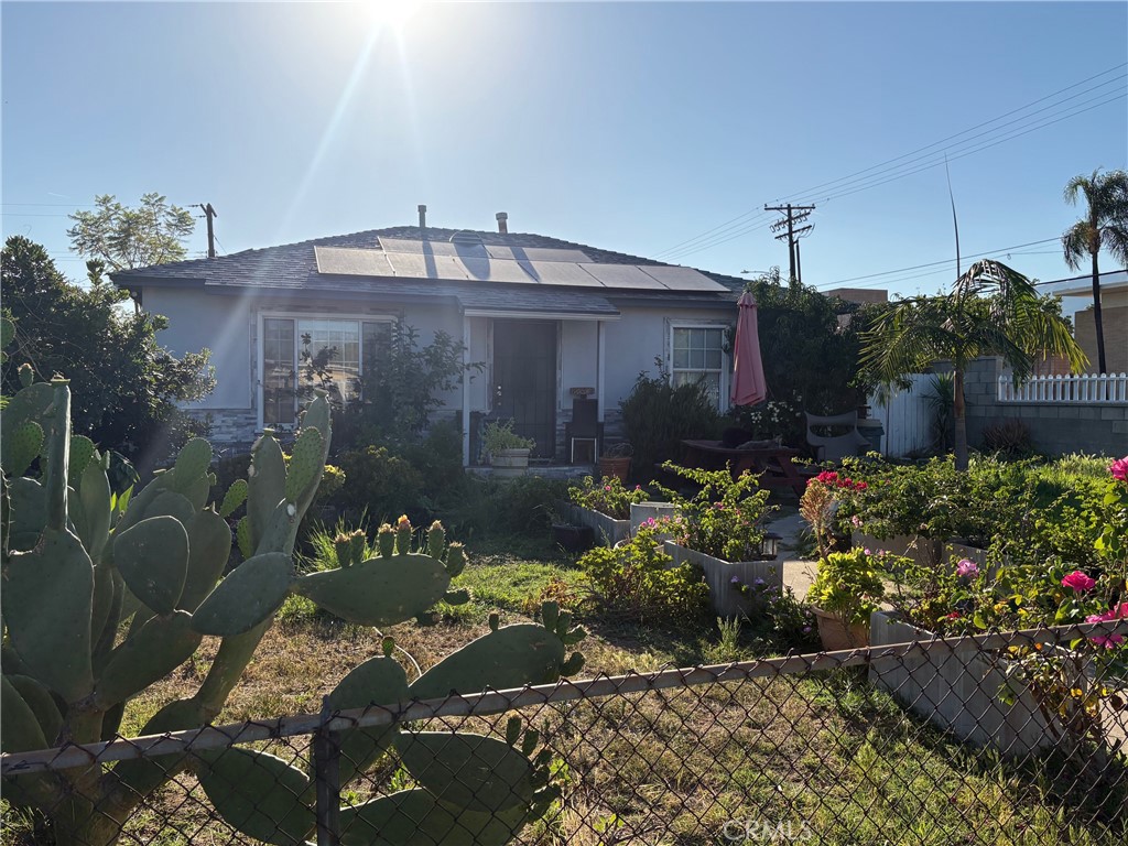 547 N Angeleno Avenue