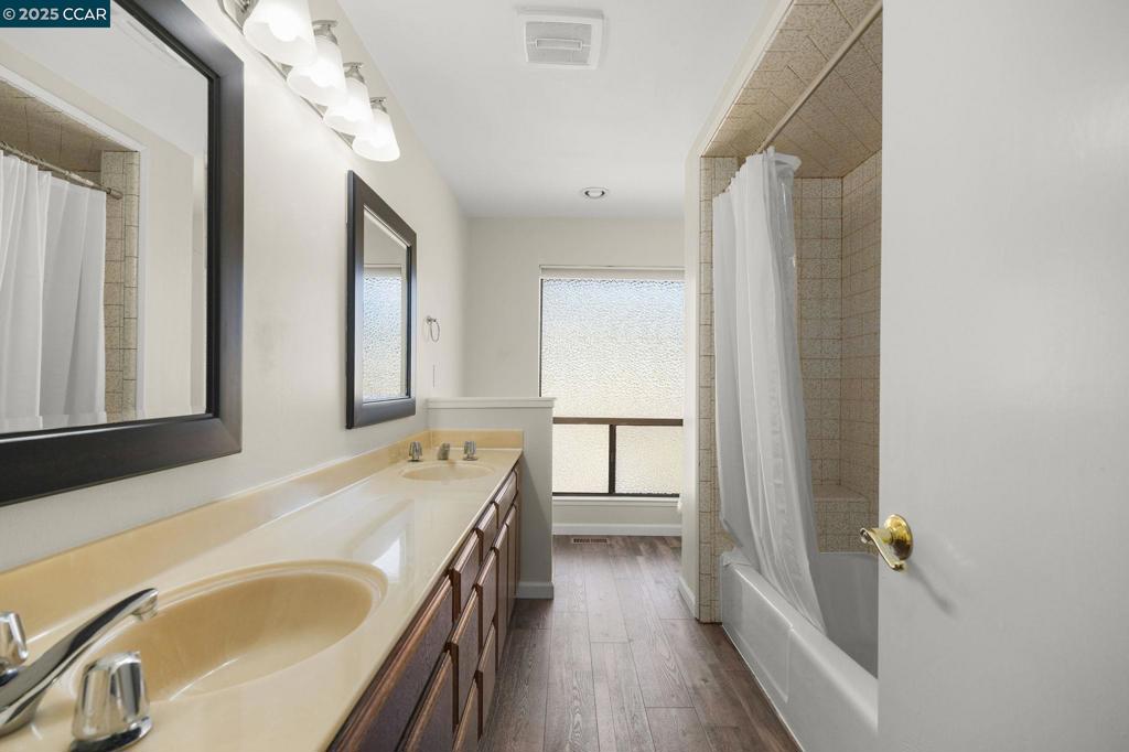 LAWRENCE ESTATES - Residential