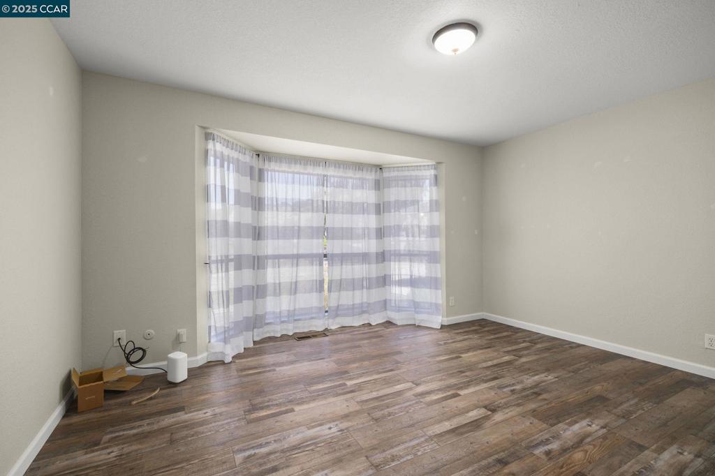 LAWRENCE ESTATES - Residential