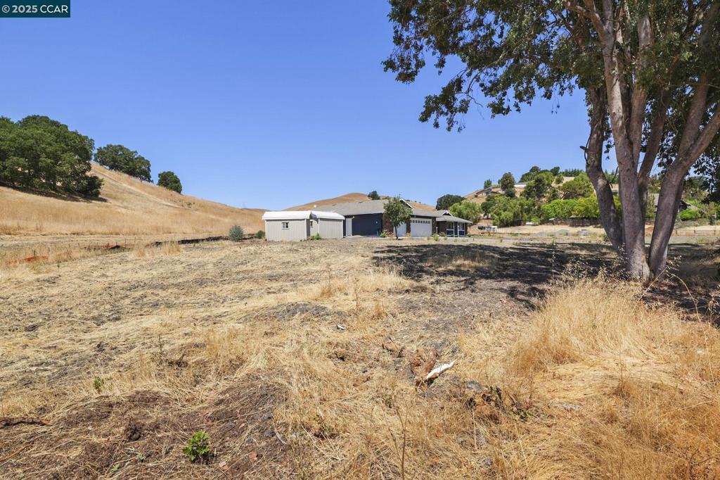 LAWRENCE ESTATES - Residential