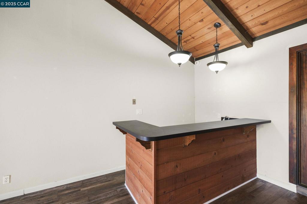 LAWRENCE ESTATES - Residential