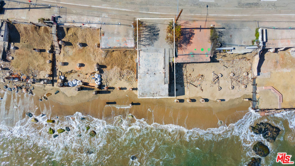 19144 Pacific Coast Highway