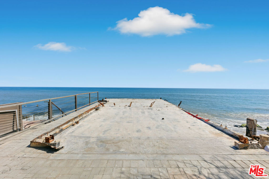 19144 Pacific Coast Highway